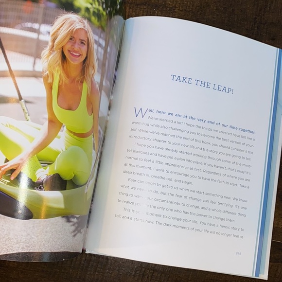 Weight Loss Hero Keto lifestyle book with recipes, restaurant swaps, etc - Picture 10 of 16